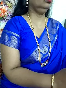 AyreenMoore – webcam model profile photo Image 12