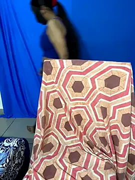 ShannonShanny – webcam model profile photo Image 13