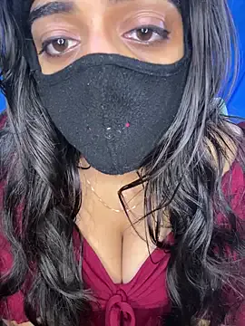 ShannonShanny – webcam model profile photo Image 5