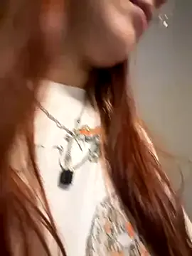 AllaTousNew – webcam model profile photo Image 10