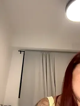 AllaTousNew – webcam model profile photo Image 18