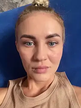 ginacali – webcam model profile photo Image 2