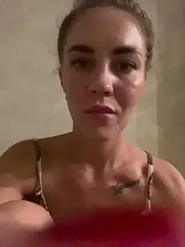 ginacali – webcam model profile photo Image 6