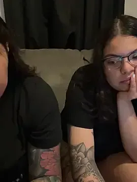 Eden-top – webcam model profile photo Image 15