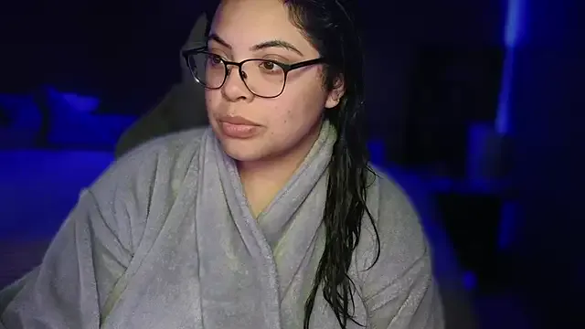 Eden-top – webcam model profile photo Image 16