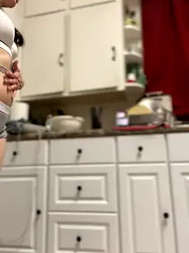 Eden-top – webcam model profile photo Image 6