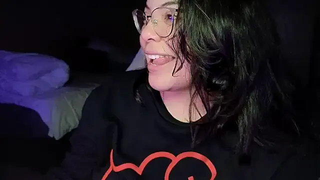 Eden-top – webcam model profile photo Image 7