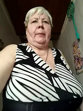 curvyflawless – webcam model profile photo Image 19