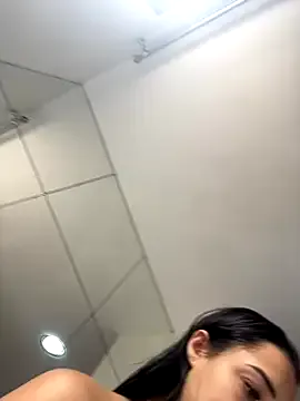 alana15 – webcam model profile photo Image 3