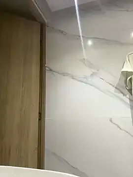 RollDolls – webcam model profile photo Image 4