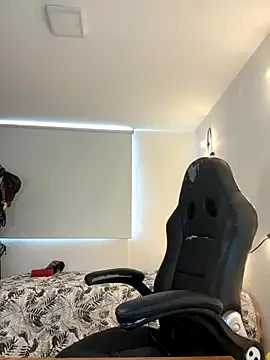 funny_to_see_you_here – webcam model profile photo Image 4