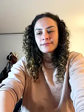 funny_to_see_you_here – webcam model profile photo Image 9