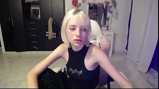 mon1_day – webcam model profile photo Image 10