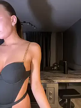 Hot_kamla – webcam model profile photo Image 10