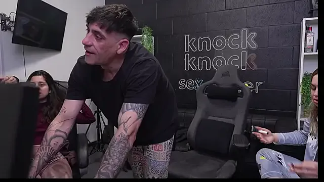 Sophie_cute06 – webcam model profile photo Image 18