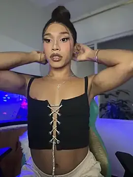 Threesome-no-mercy – webcam model profile photo Image 19