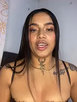 crazy_gerls – webcam model profile photo Image 7