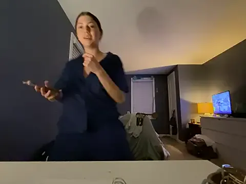 demieliss – webcam model profile photo Image 5