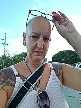 hotwetvix – webcam model profile photo Image 18