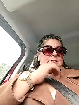 alana15 – webcam model profile photo Image 13