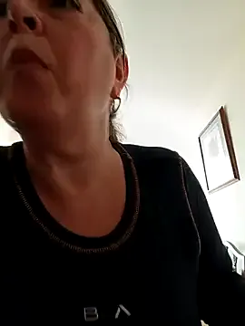 alana15 – webcam model profile photo Image 8