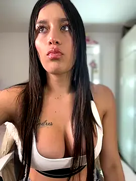 Eva-009 – webcam model profile photo Image 18