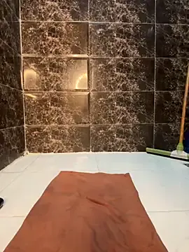 V-Hot-Sweti – webcam model profile photo Image 10