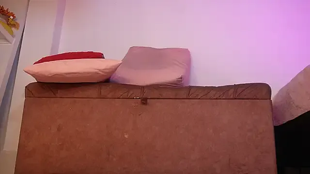 Cum_girlss – webcam model profile photo Image 15