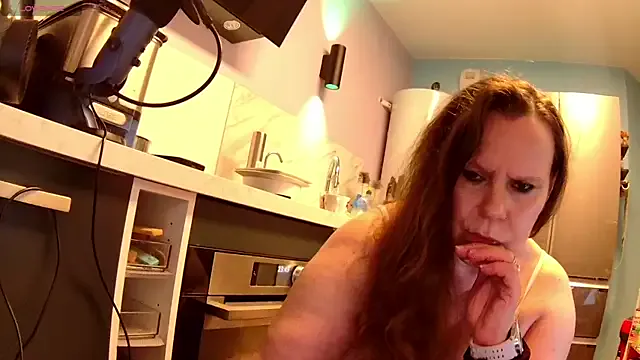 Simone_Miller – webcam model profile photo Image 13