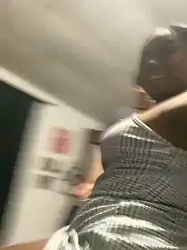 babyaylin – webcam model profile photo Image 11