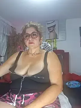 curvyflawless – webcam model profile photo Image 4