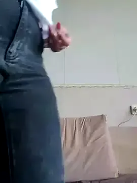 RomanticCouple432 – webcam model profile photo Image 4