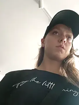 FruityXo – webcam model profile photo Image 3