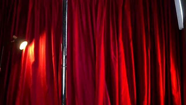 ORLA86 – webcam model profile photo Image 10