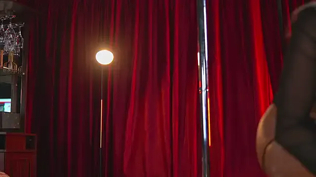 ORLA86 – webcam model profile photo Image 12