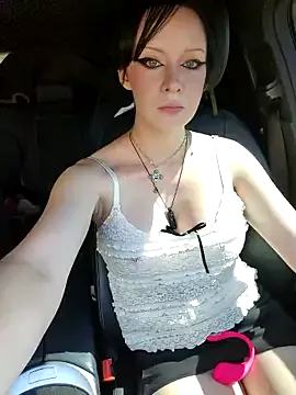 grettabenett_ profile photo Image 16