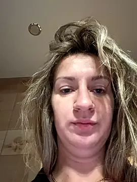 curvyflawless – webcam model profile photo Image 15