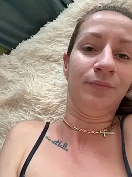 curvyflawless – webcam model profile photo Image 16