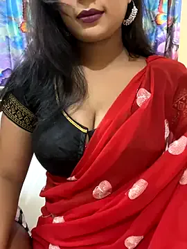 JENNIFERtamil – webcam model profile photo Image 3