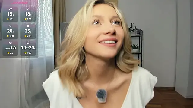 Start_party – webcam model profile photo Image 12