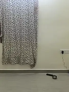 demieliss – webcam model profile photo Image 2