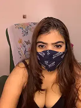 _Alicee_1 – webcam model profile photo Image 18