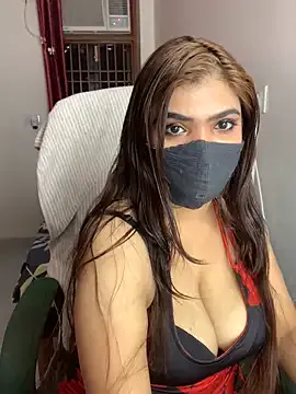 _Alicee_1 – webcam model profile photo Image 2