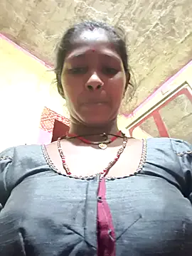 Younger_Couples – webcam model profile photo Image 10