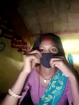 Younger_Couples – webcam model profile photo Image 2