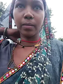 Younger_Couples – webcam model profile photo Image 5