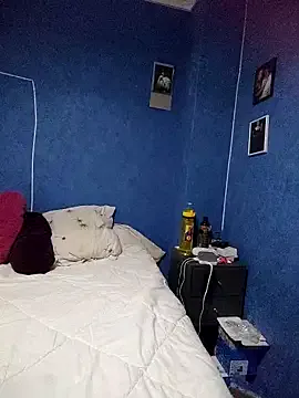 CaseyCumFace – webcam model profile photo Image 10