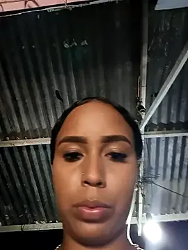 alana15 – webcam model profile photo Image 15