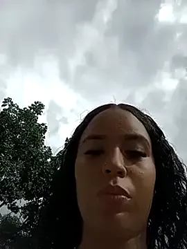 alana15 – webcam model profile photo Image 2