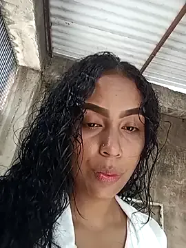 alana15 – webcam model profile photo Image 5